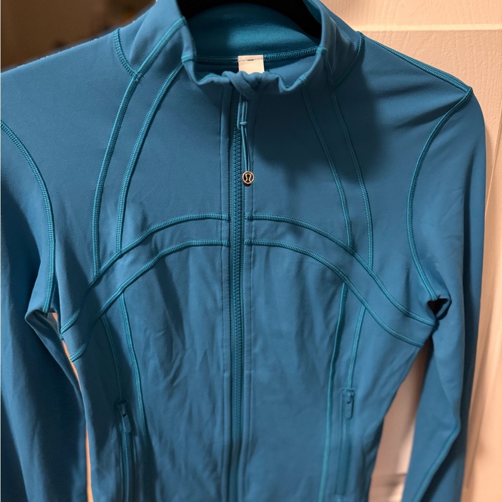 Lululemon Define Jacket Cropped Nulu Hawaiian Blue Size 6